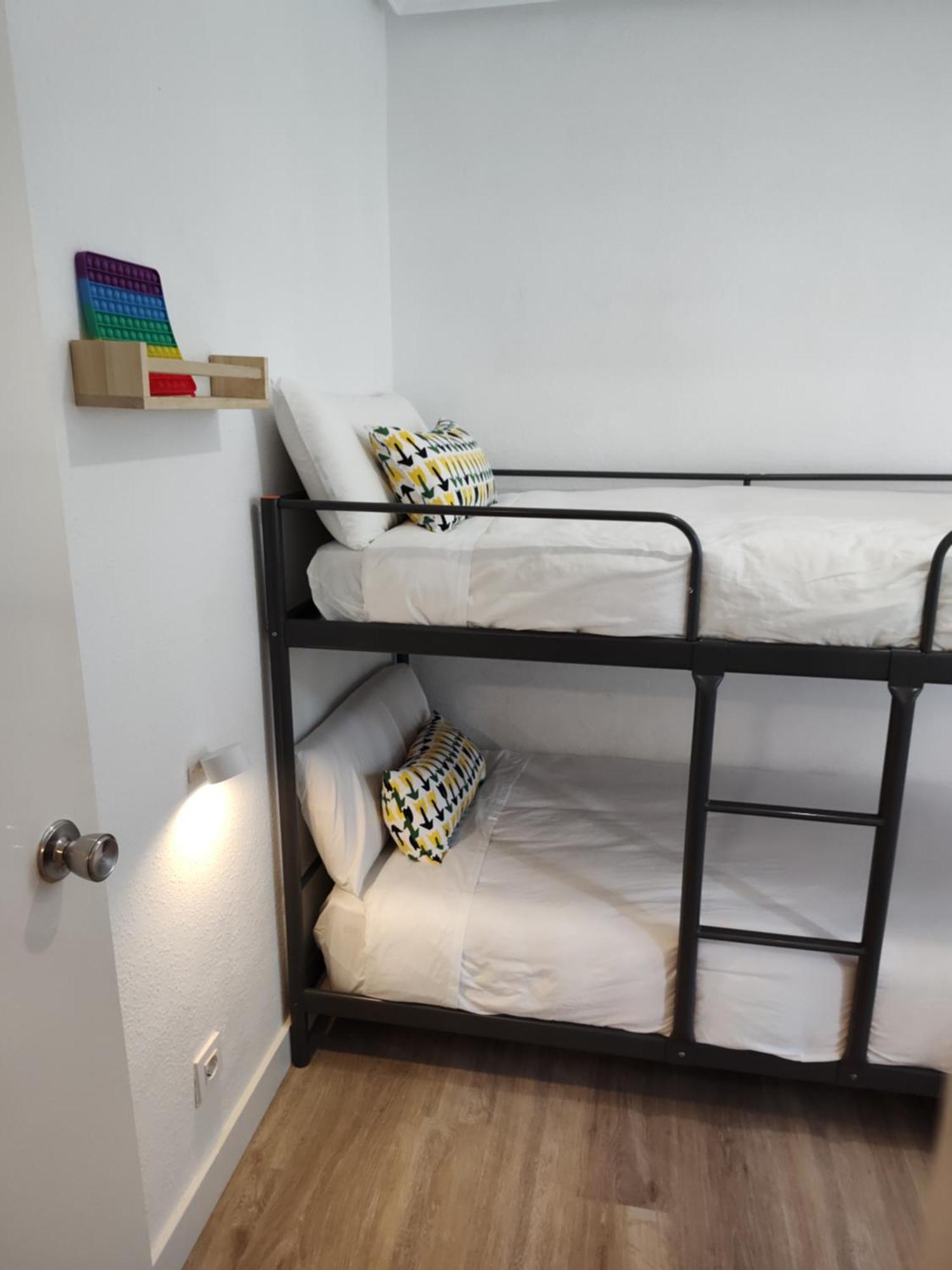 Apartamento Entero Con Desayuno Incluido Y Parking Gratuito, A 3 Km De Playa Con Aire Acondicionado موسكيز المظهر الخارجي الصورة